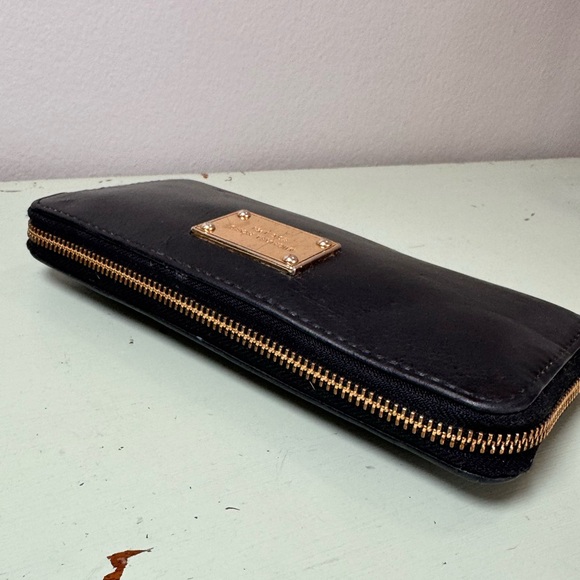 Michael Kors Continental Zip Around Wallet - Picture 6 of 15